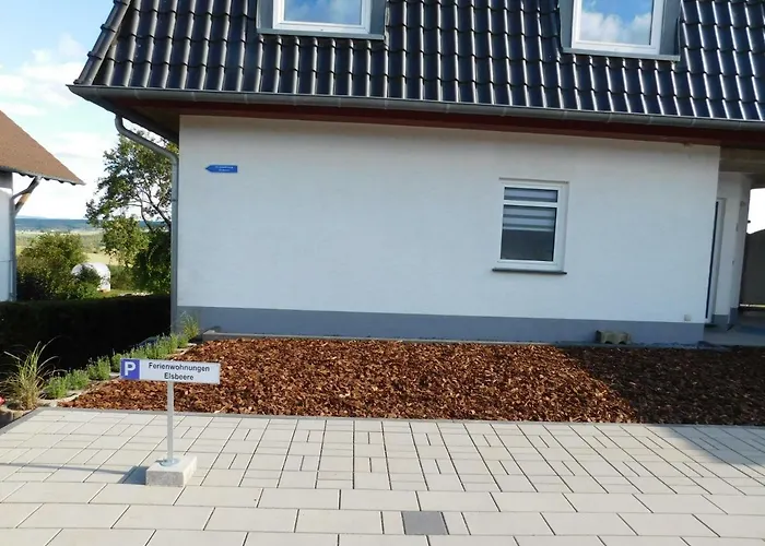 Elsbeere * Blankenheim (North Rhine-Westphalia)